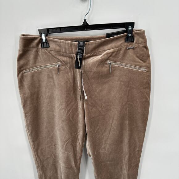 CHICO'S Black Label Velveteen Skinny Leg Pants in Taos Taupe // .5 US 6 - Picture 2 of 13